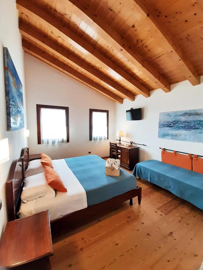 Agriturismo Le Cipressine เมลโล ภายนอก รูปภาพ