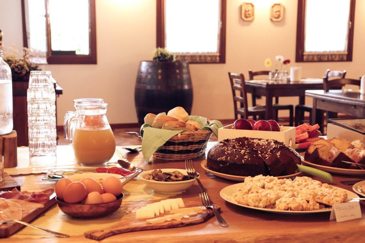 Agriturismo Le Cipressine เมลโล ภายนอก รูปภาพ