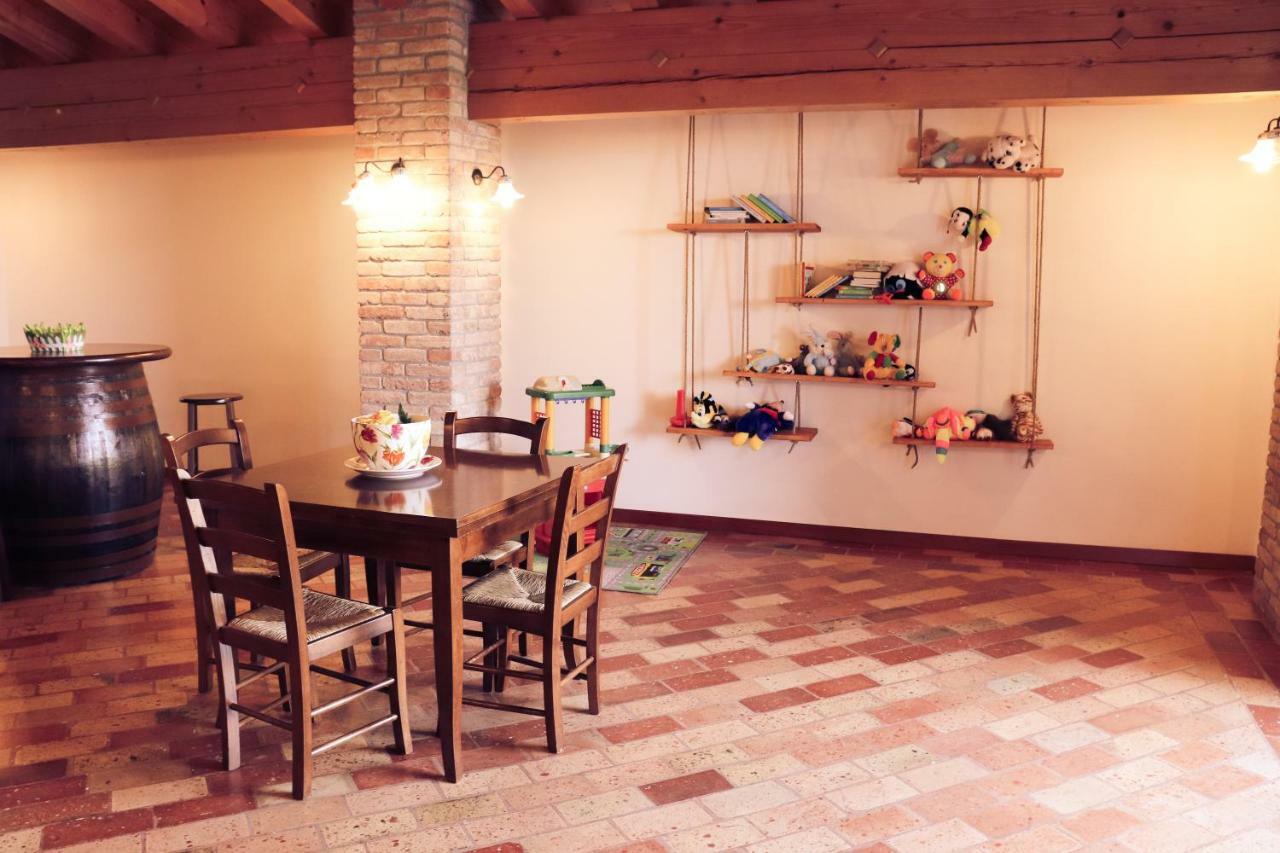 Agriturismo Le Cipressine เมลโล ภายนอก รูปภาพ