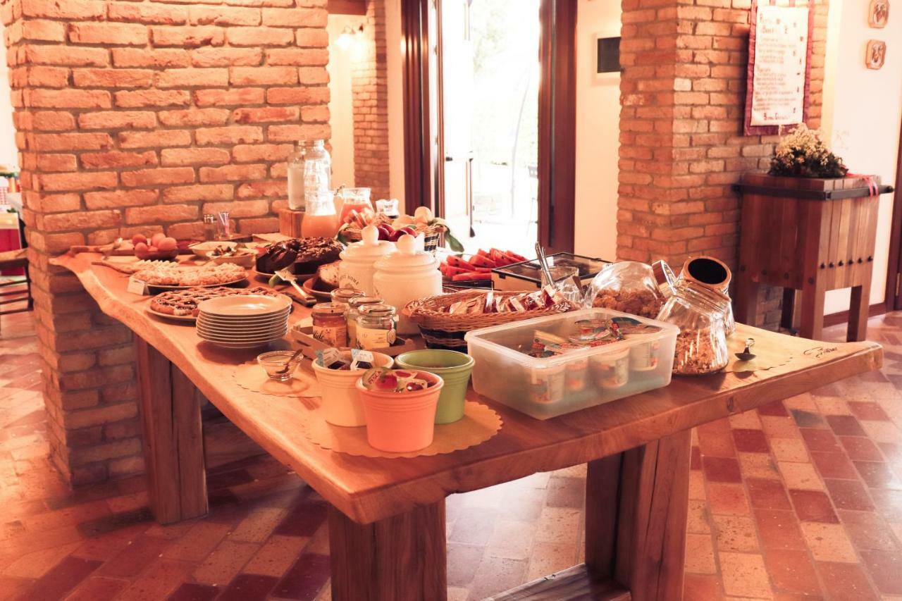 Agriturismo Le Cipressine เมลโล ภายนอก รูปภาพ